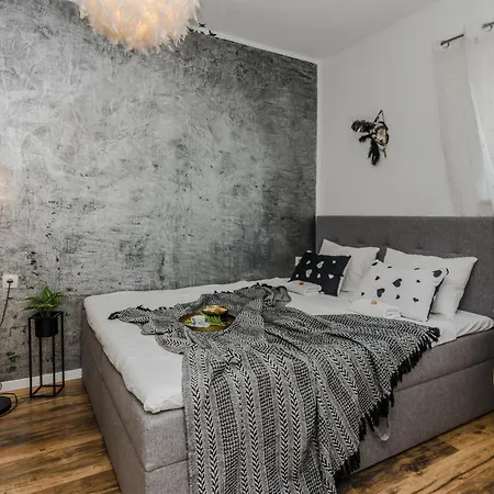 Francesca Bibinje