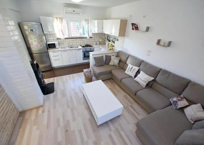 Francesca Apartmán Bibinje